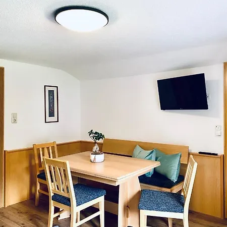 公寓 Aparts Handle Und Haus Bergblick 普范德斯