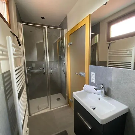 Aparts Handle Und Haus Bergblick 公寓 普范德斯