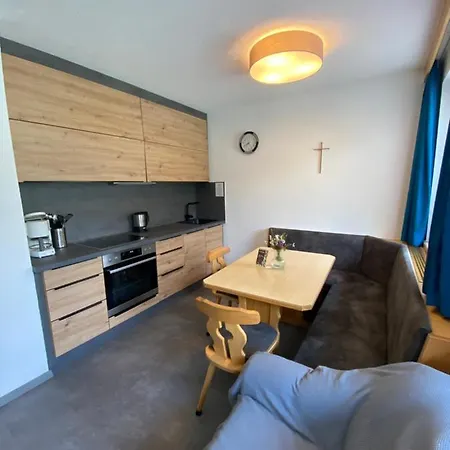 Aparts Handle Und Haus Bergblick Lägenhet Pfunds